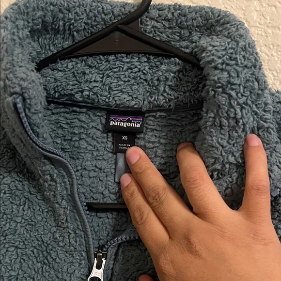 Patagonia Forest Green Fleece Jacket - Picture 3 of 3